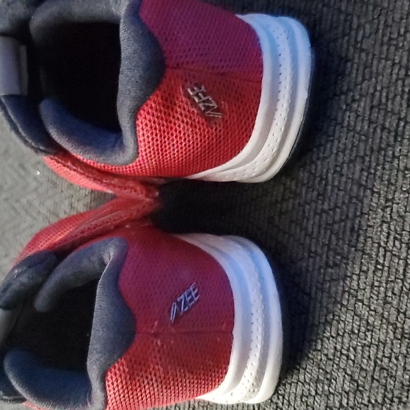 New Balance Vazee Rush toddler shoe - Picture 8 of 13